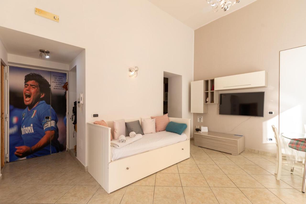 Apartment With Sea View With 2 Lifts Above Montesanto! Neapel Exteriör bild
