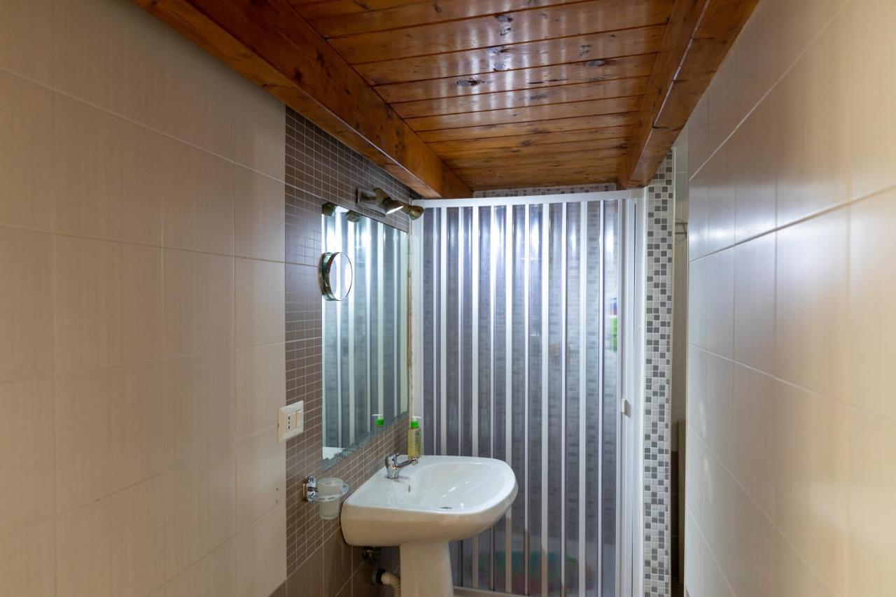 Apartment With Sea View With 2 Lifts Above Montesanto! Neapel Exteriör bild