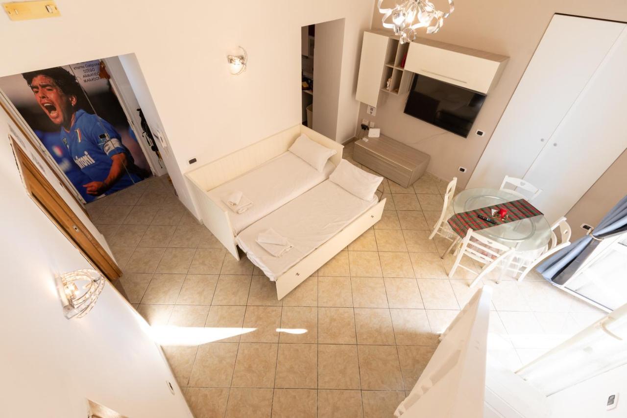 Apartment With Sea View With 2 Lifts Above Montesanto! Neapel Exteriör bild
