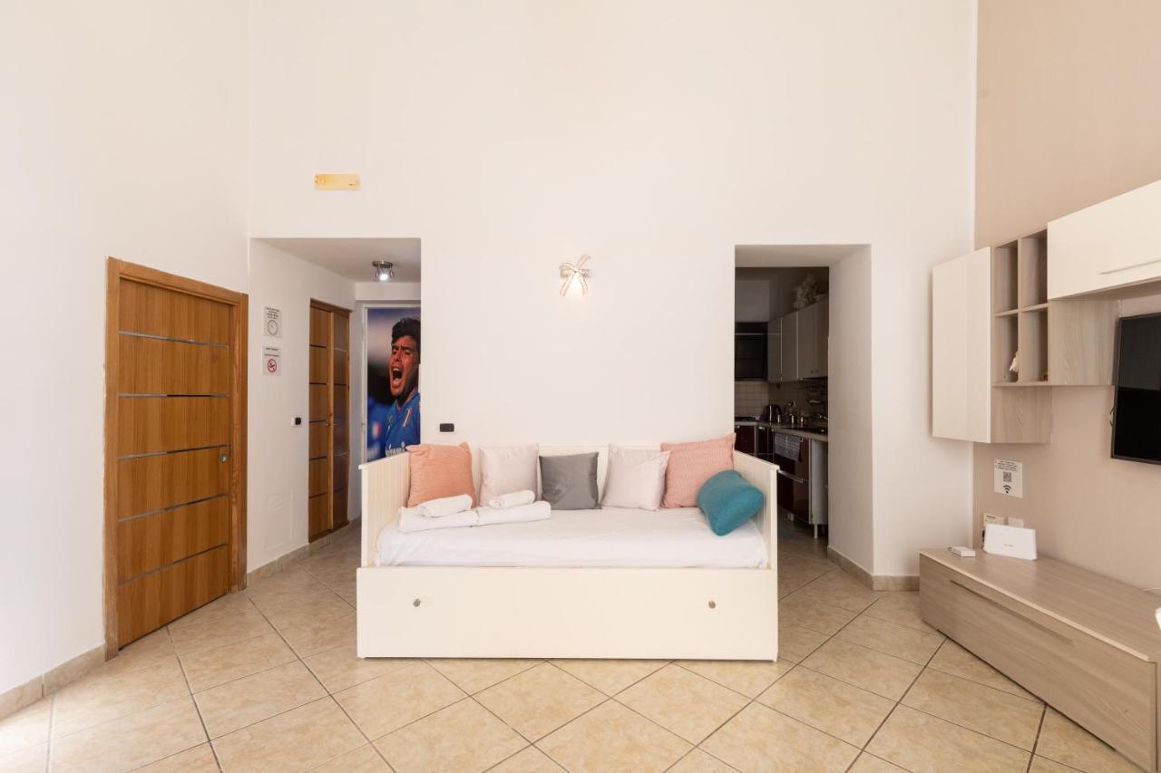 Apartment With Sea View With 2 Lifts Above Montesanto! Neapel Exteriör bild
